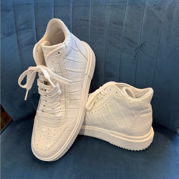 Stuart Weitzman Shoes - Stuart Weitzman White Croc High-Top Sneakers 9